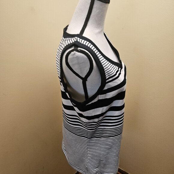 Croft & Barrow Women's Cotton Stretch Tank - Picture 2 of 7